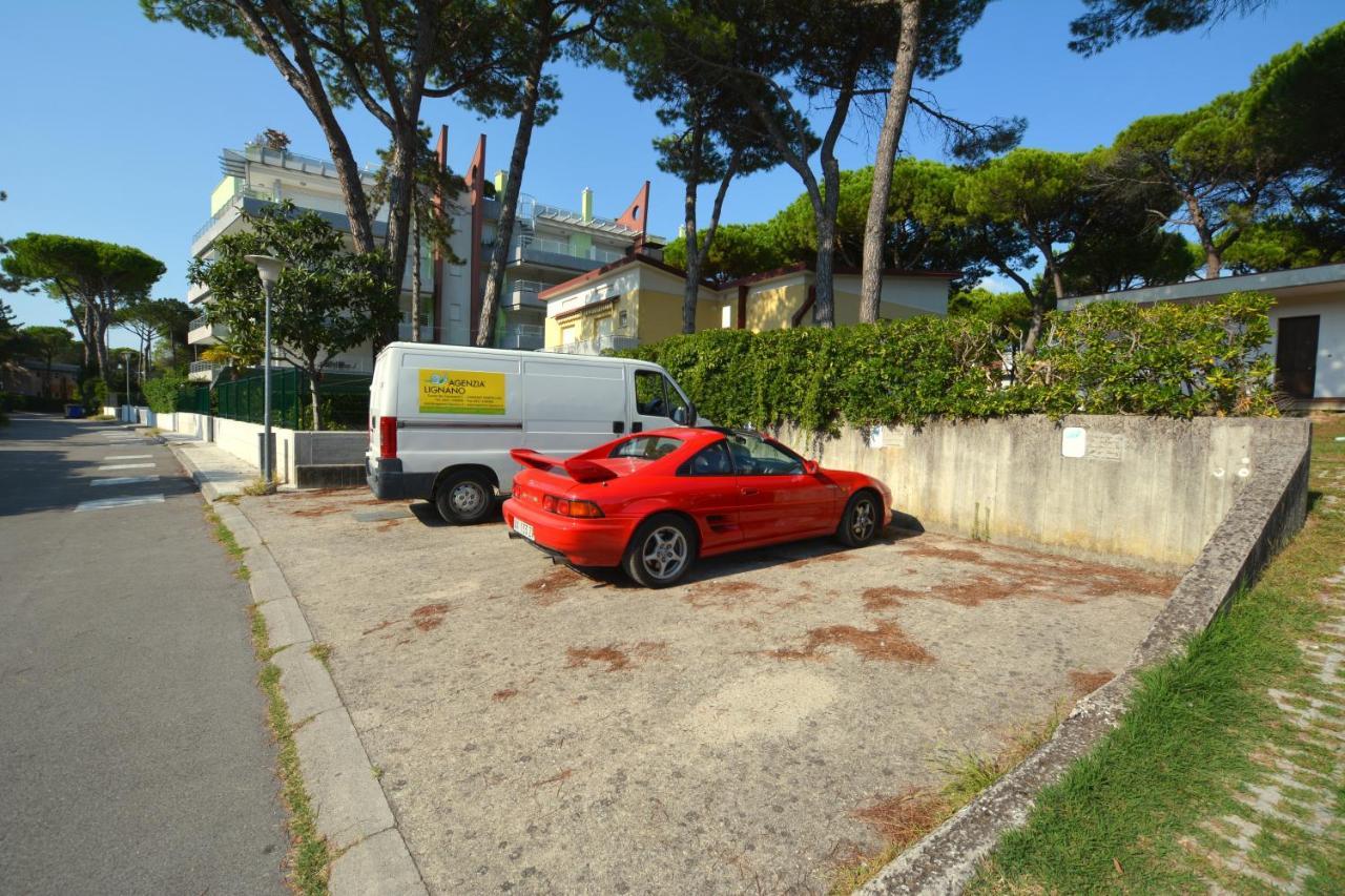 利尼亚诺萨比亚多罗Flat In Lignano Pineta公寓 外观 照片